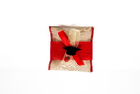 Cappello Laurea in Plexiglas in versione accessorio per Bomboniera Regplex Personalizzabile