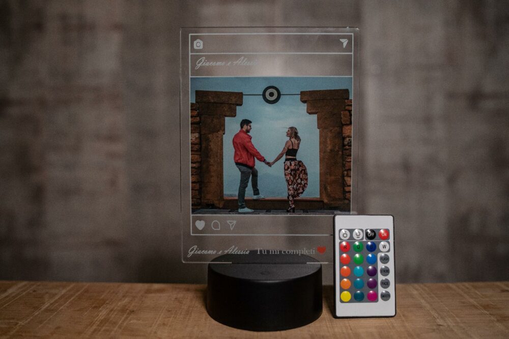 Lampada con Stampa Personalizzata Instagram Post Regplex Base LED RGB - immagine 3