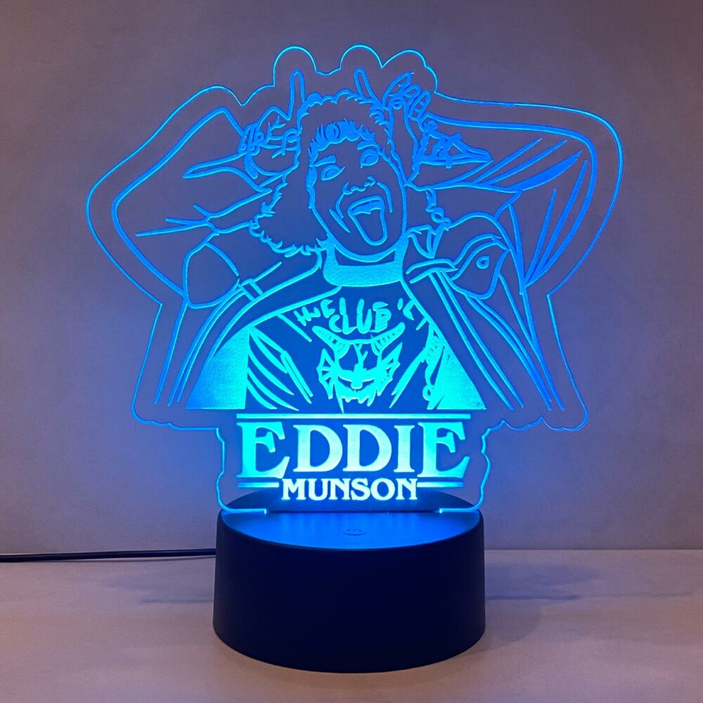 Lampada Eddie Munson Stranger Things con Scritta Personalizzata Regplex Base LED RGB - immagine 5