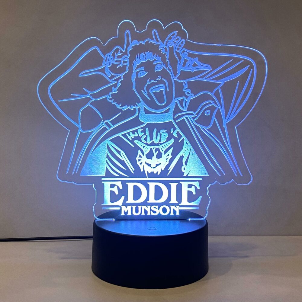 Lampada Eddie Munson Stranger Things con Scritta Personalizzata Regplex Base LED RGB - immagine 6