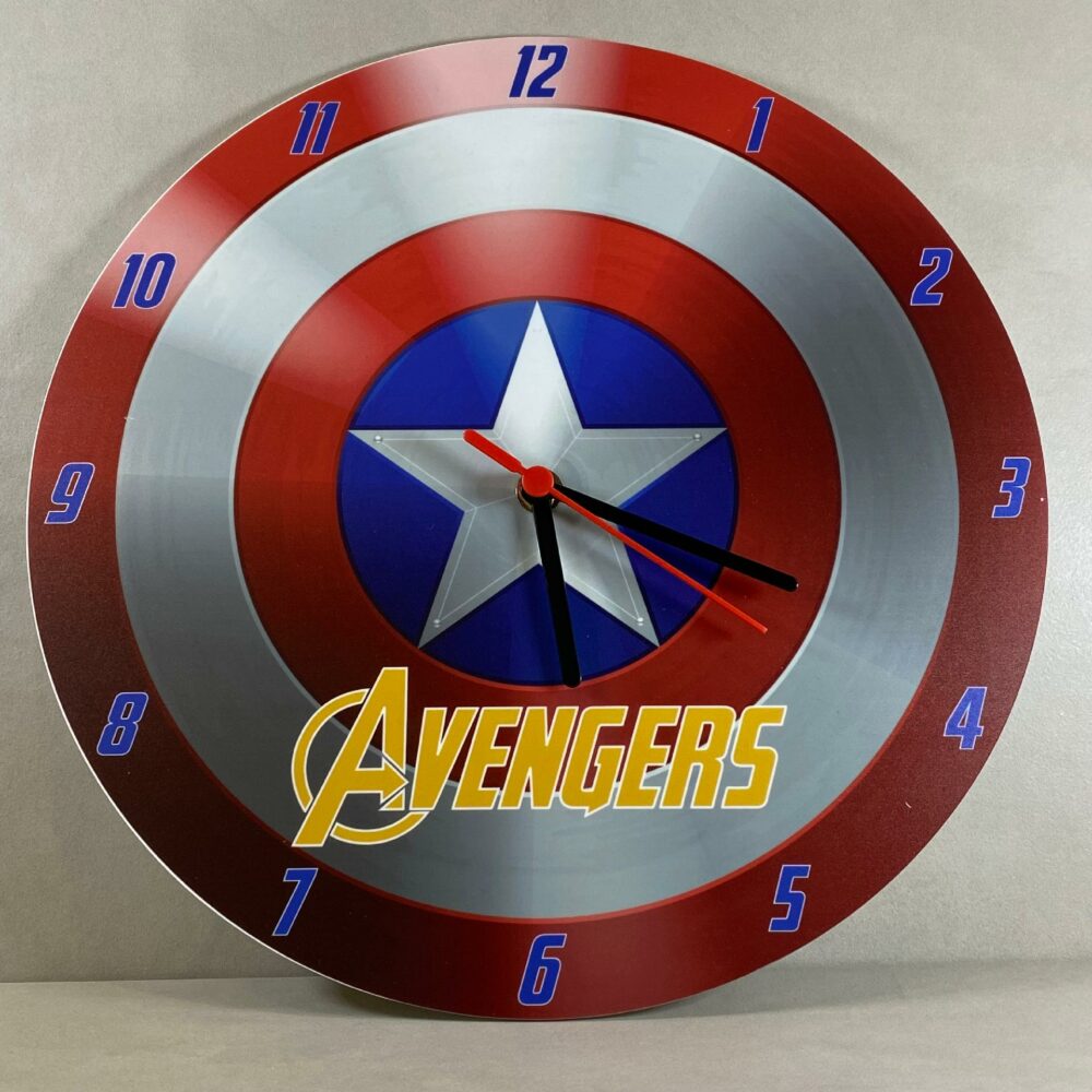 Orologio da parete in Plexiglas Captain America's shield Regplex tema Marvel - immagine 3