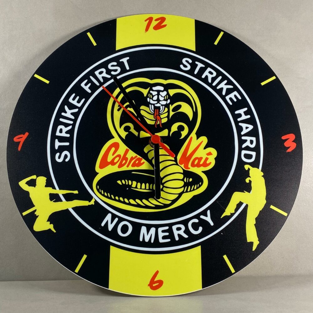Orologio da parete in Plexiglas Cobra Kai Regplex tema Serie TV - immagine 4
