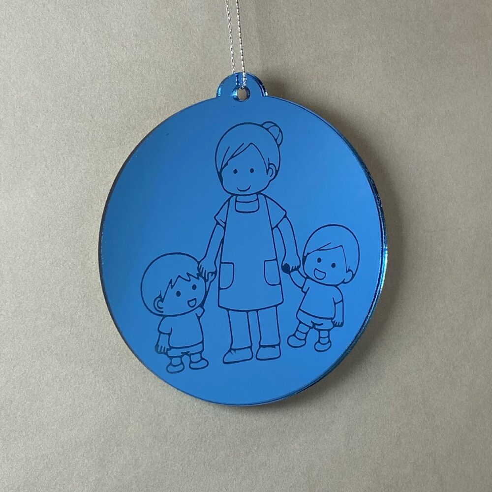 Pallina di Natale con incisione Famiglia Regplex in Plexiglas PN-57 - immagine 2