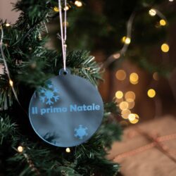Pallina di Natale - "Il Primo Natale di... " - Decorazioni in Plexiglas Regplex Scritta Personalizzata PNP-3 - immagine 5