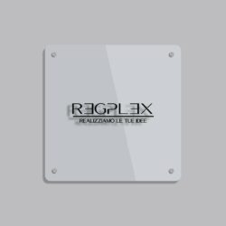 Targa Insegna Quadrata in Plexiglas Regplex Incisione Personalizzata - immagine 2