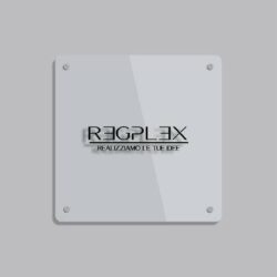 Targa Insegna Quadrata in Plexiglas Regplex Incisione Personalizzata